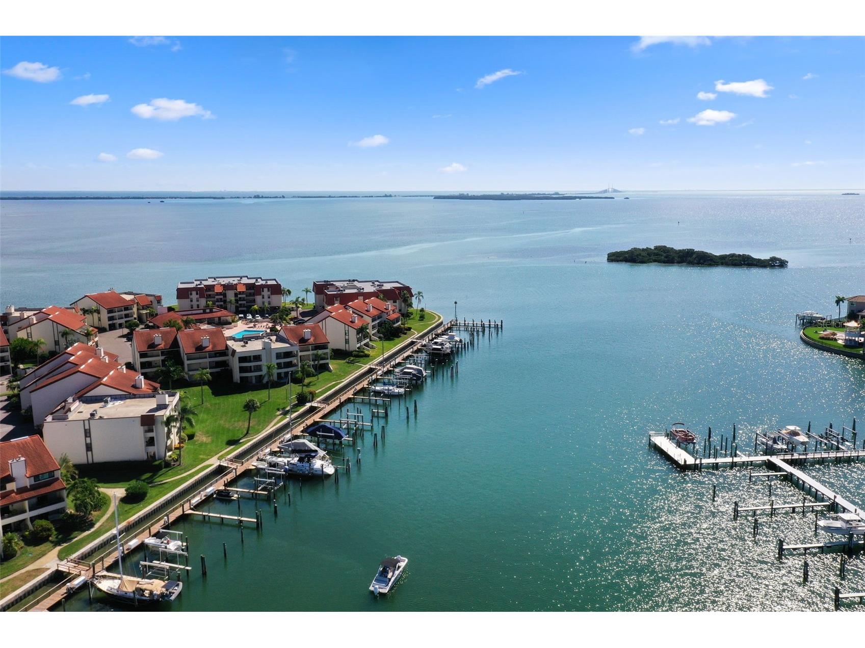 132 1st Street E #104 Tierra Verde FL 33715 TB8449130 image1