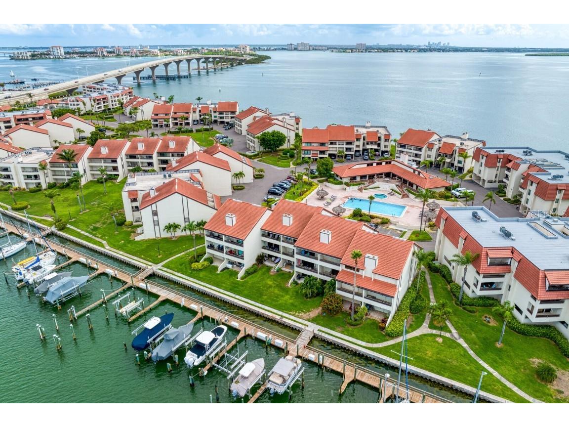 132 1st Street E #105 Saint Petersburg FL 33715 U8251067 image1