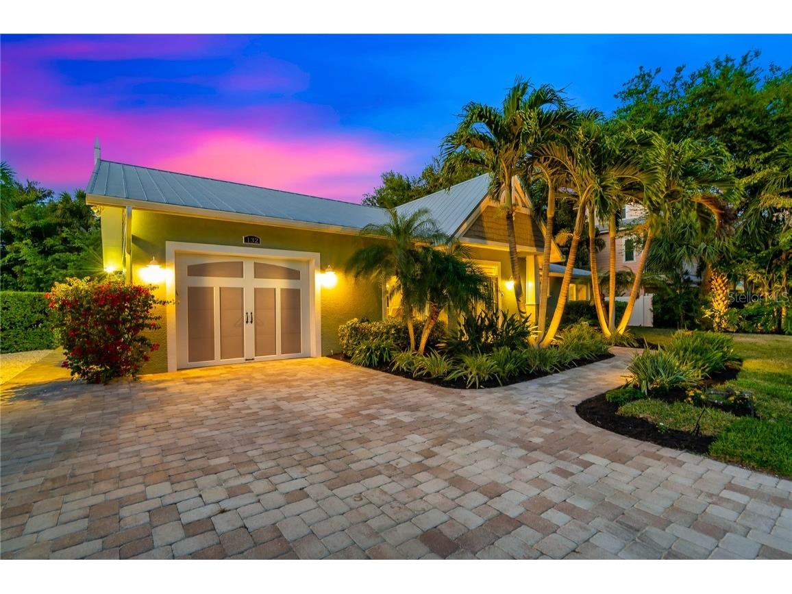 132 49th Street Holmes Beach FL 34217 A4565960 image1