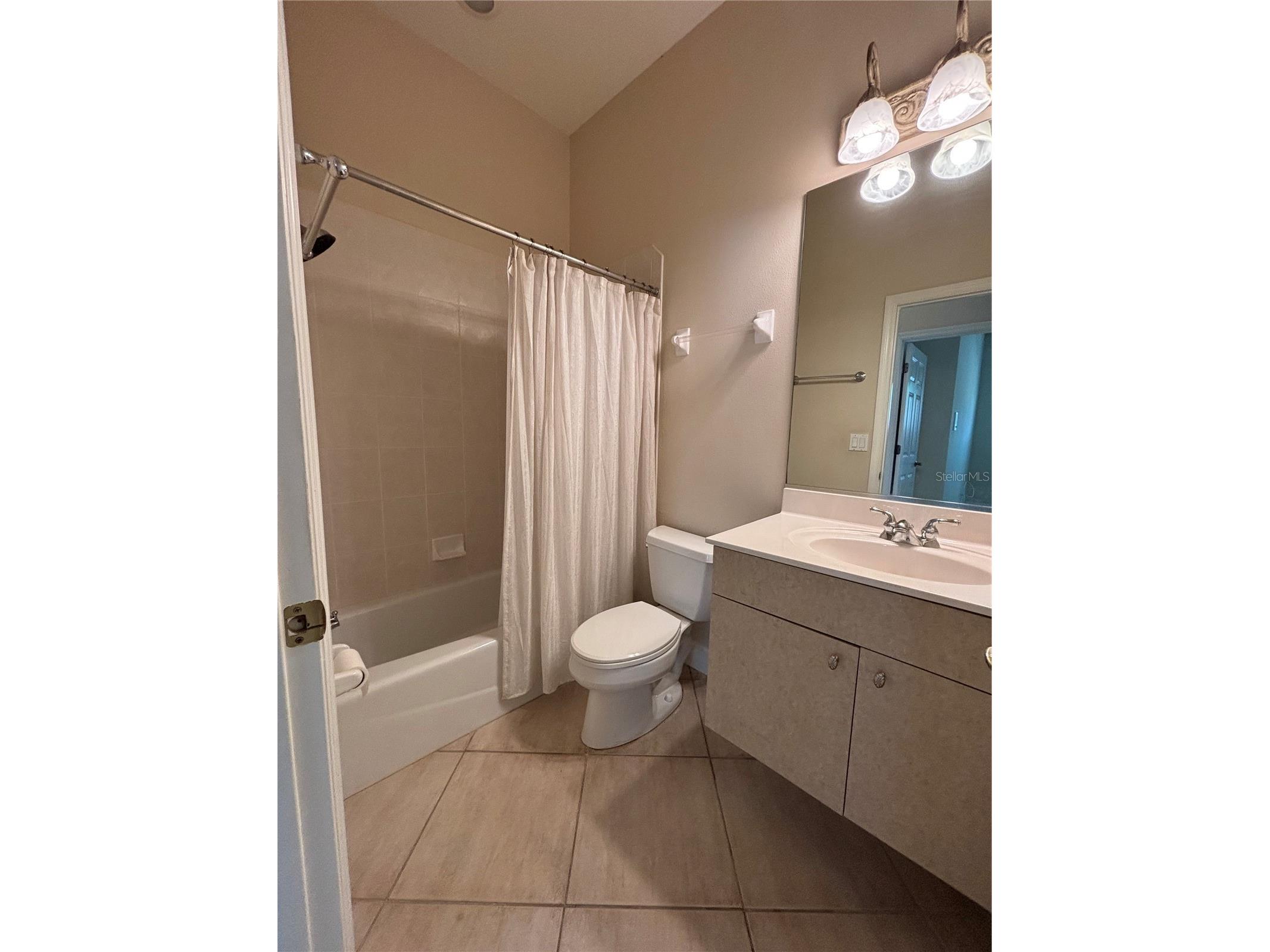 132 Amora Avenue Venice FL 34285 C7523329 image27