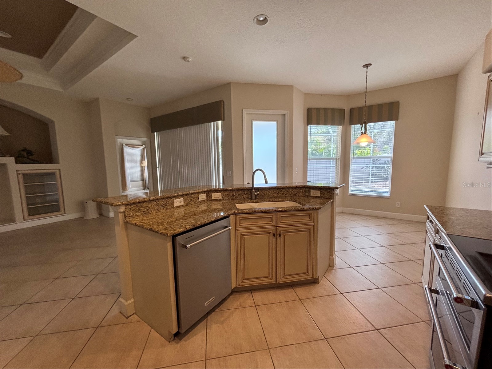 132 Amora Avenue Venice FL 34285 C7523329 image5