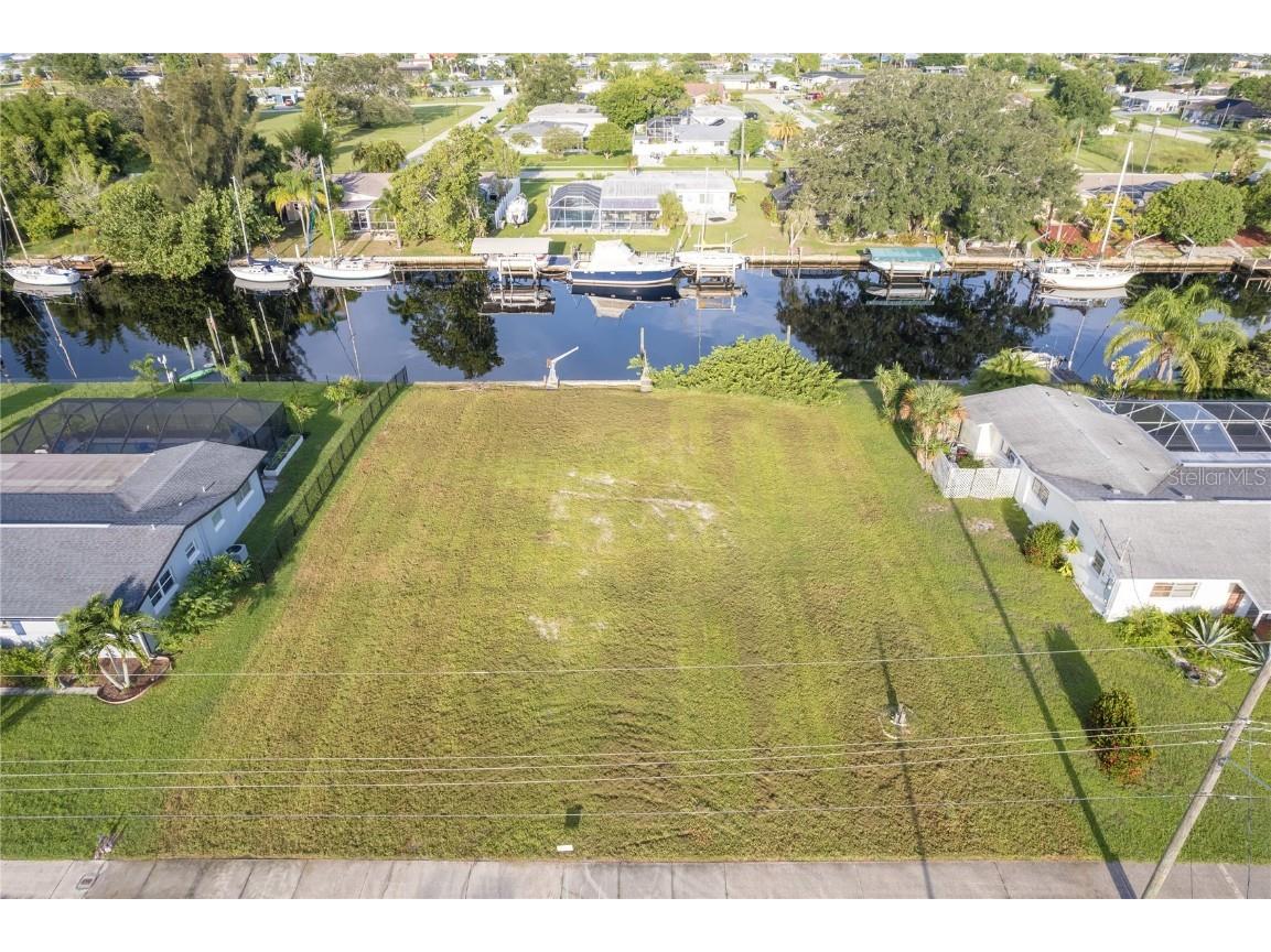 132 Baldwin Court SE Port Charlotte FL 33952 C7475632 image1