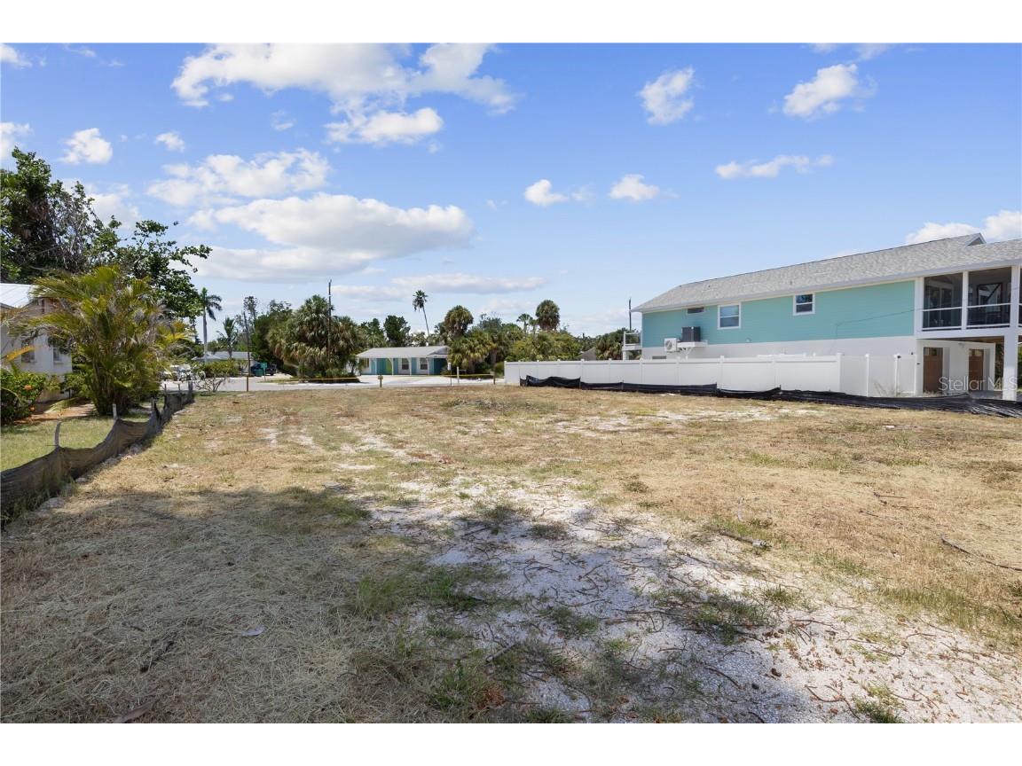 132 Crescent Drive Anna Maria FL 34216 - CANAL AND TAMPA BAY A4659883 image8