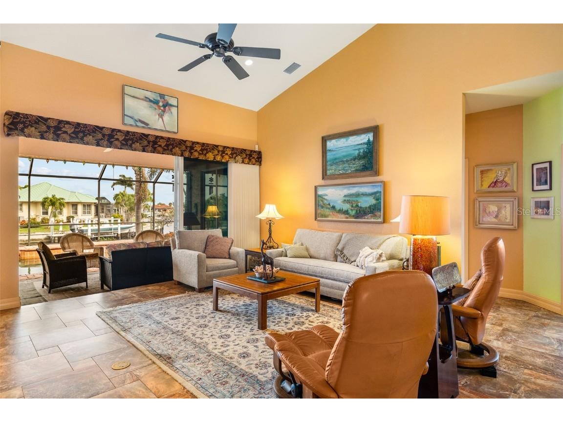 132 Crescent Drive Punta Gorda FL 33950 C7516285 image5