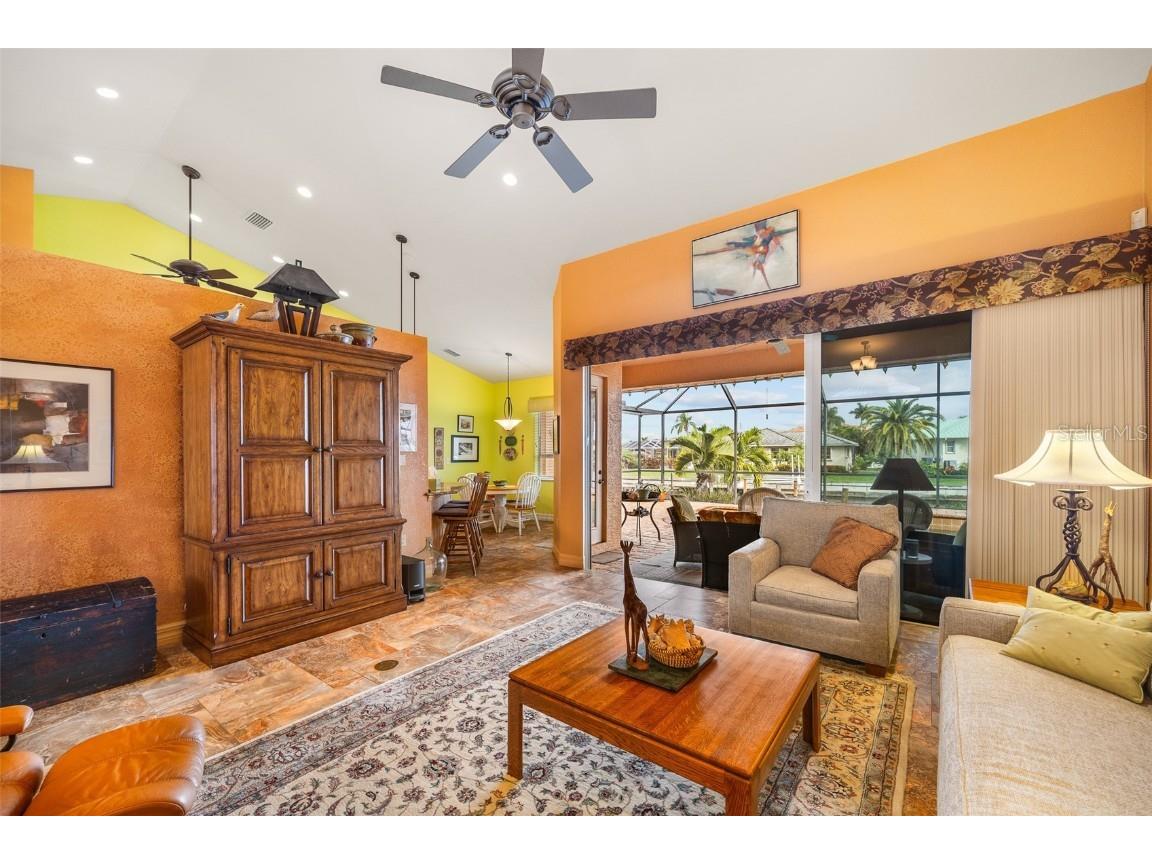 132 Crescent Drive Punta Gorda FL 33950 C7516285 image6