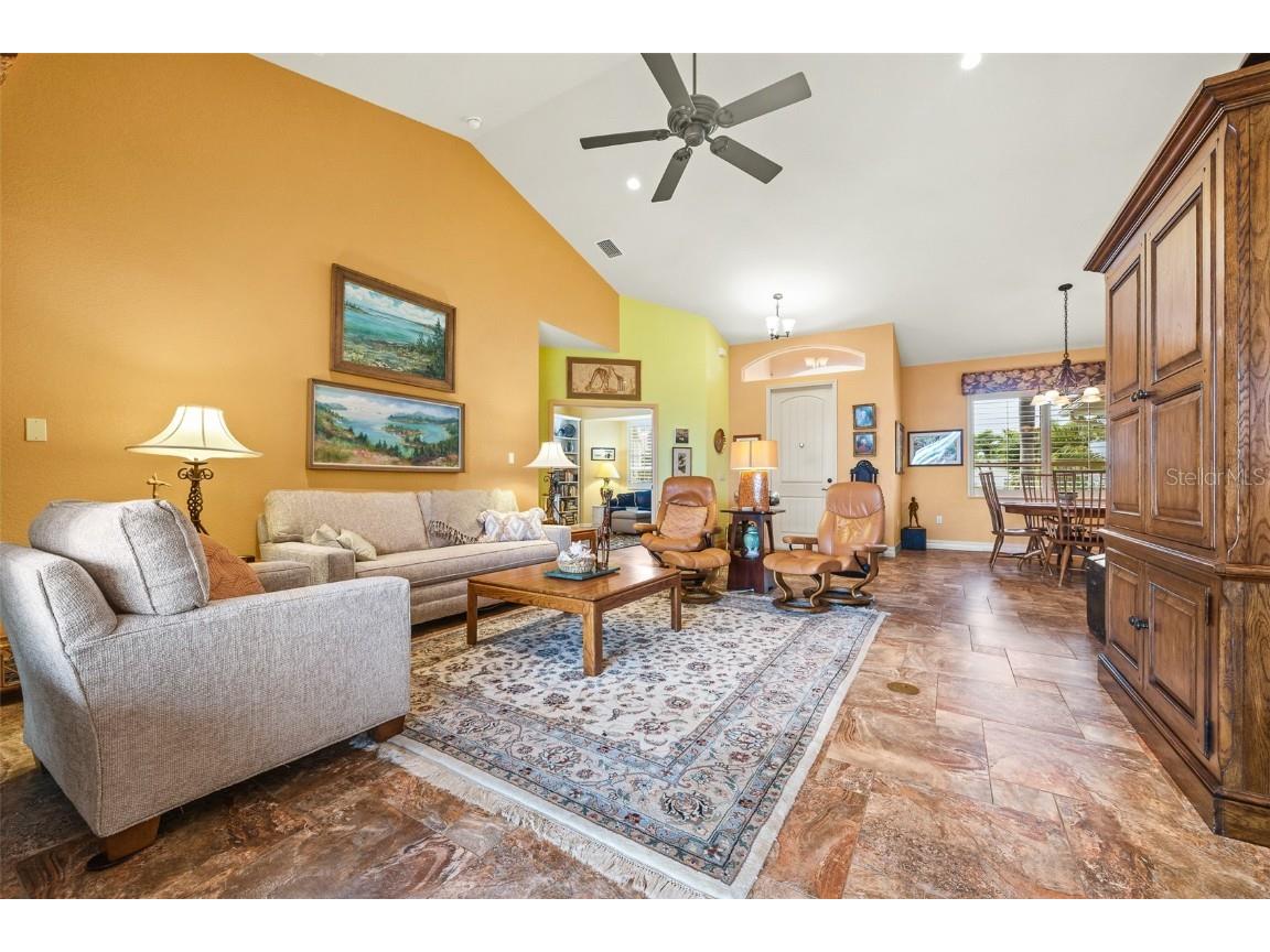 132 Crescent Drive Punta Gorda FL 33950 C7516285 image9