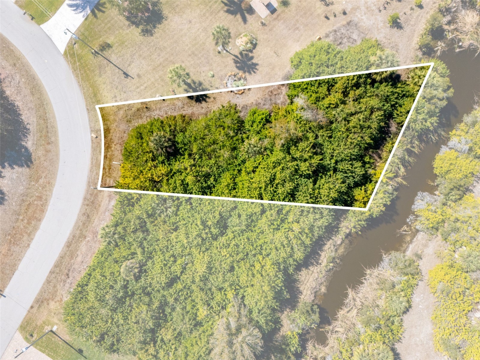 132 Crevalle Road Rotonda West FL 33947 C7521476 image1