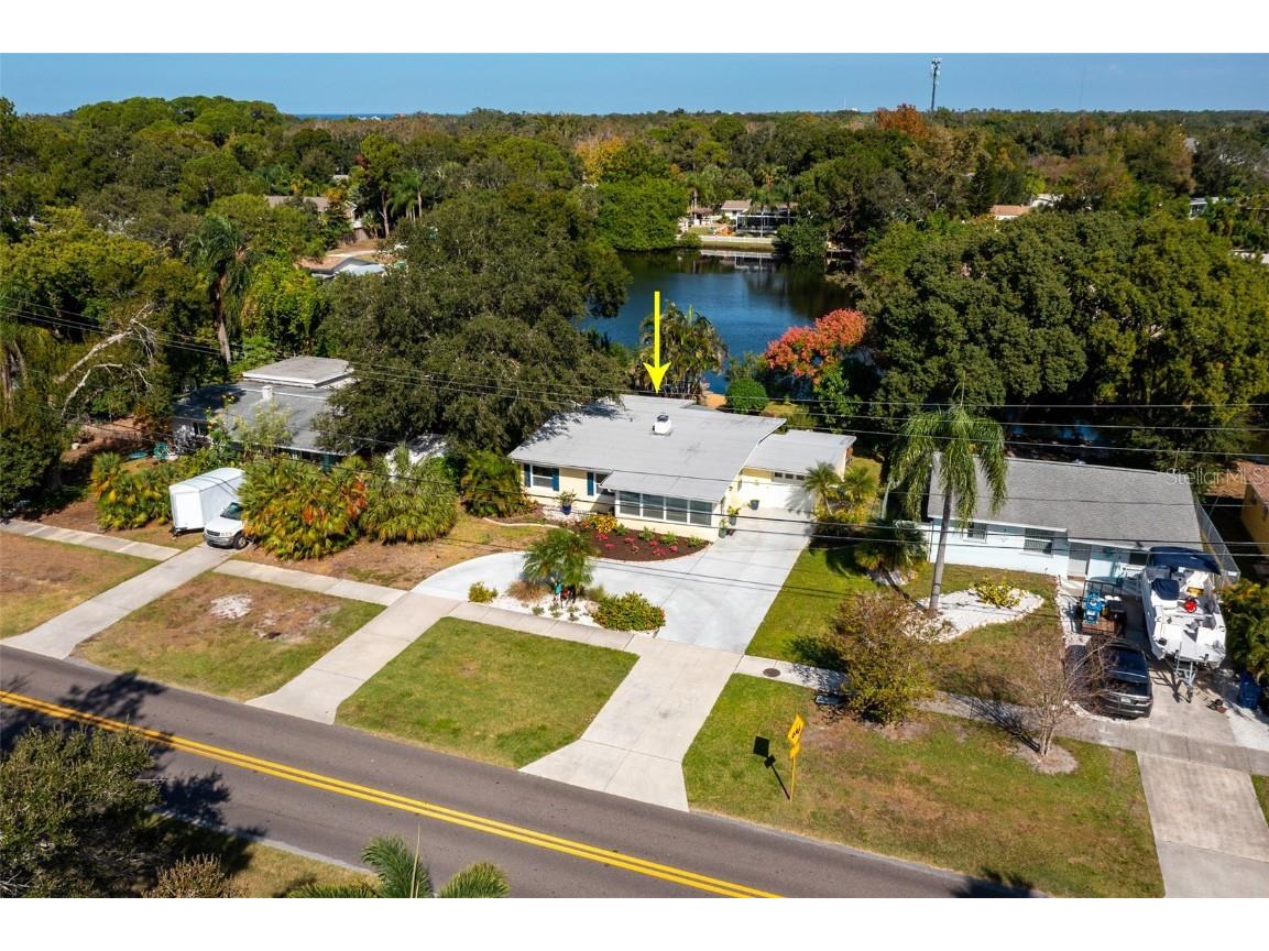 132 Crystal Beach Avenue Crystal Beach FL 34681 T3485141 image1