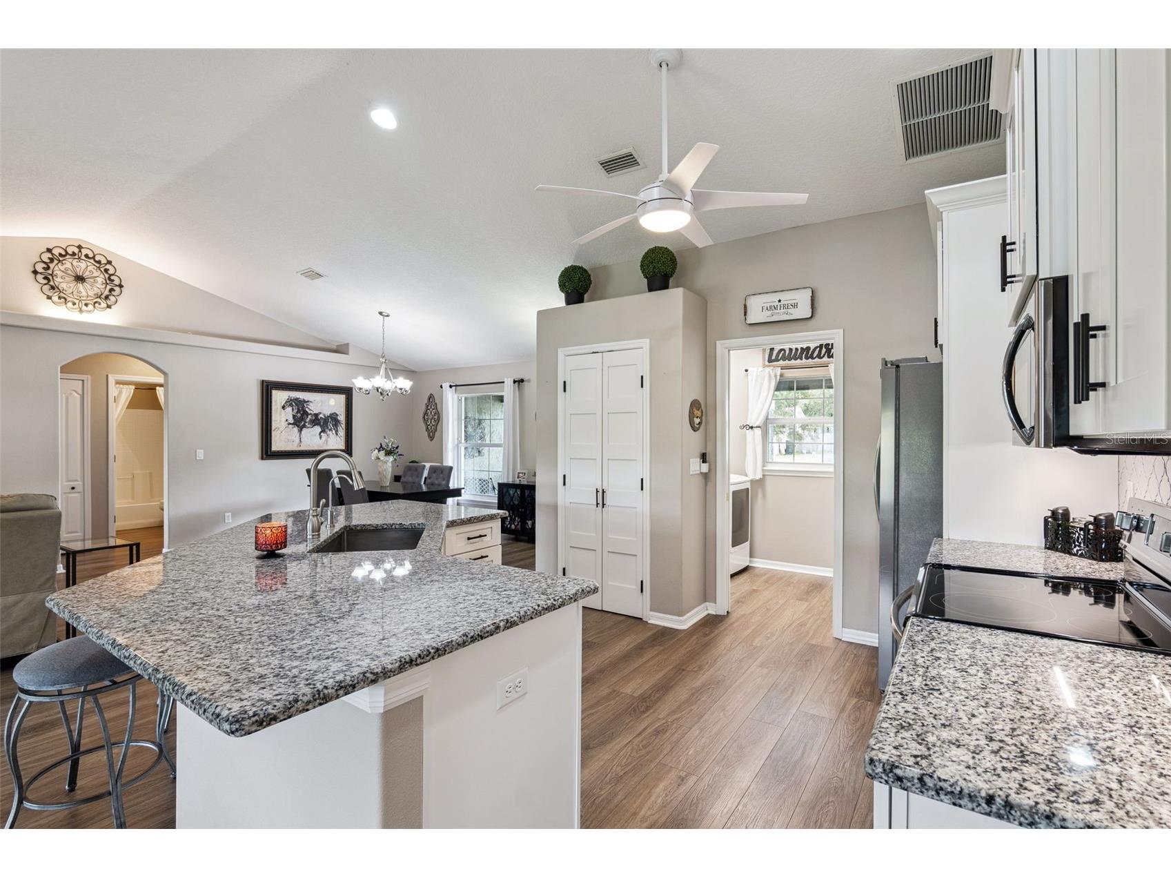 132 Floridana Road Debary FL 32713 - ANGELES LAKE V4949569 image19