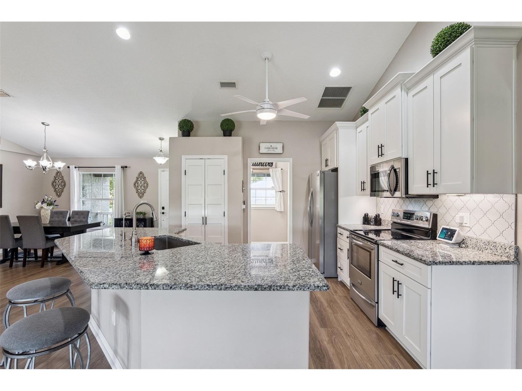 132 Floridana Road Debary FL 32713 - ANGELES LAKE V4949569 image22