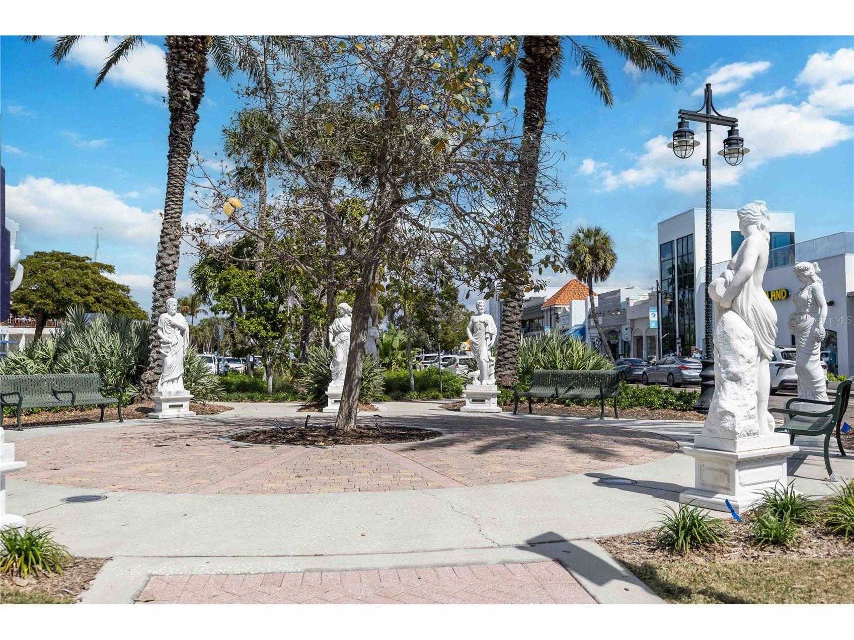 132 Grant Drive Sarasota FL 34236 A4685368 image45