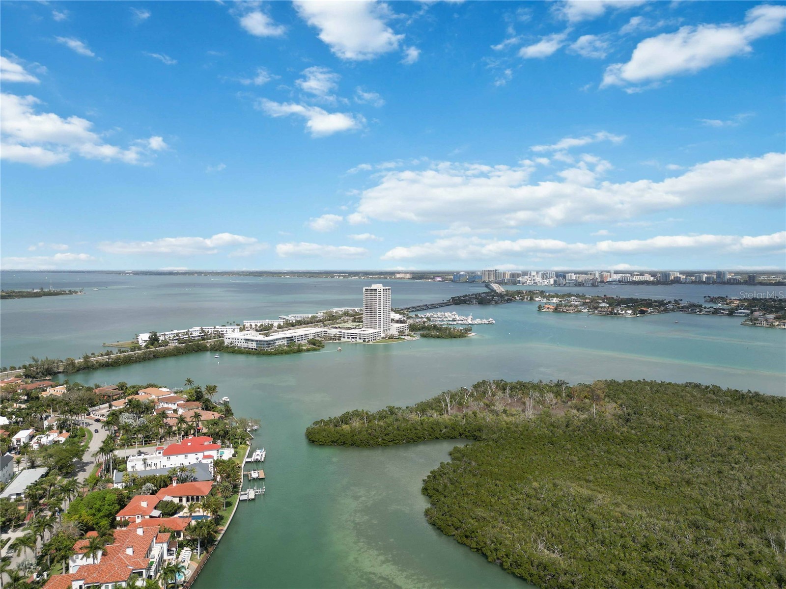 132 Grant Drive Sarasota FL 34236 A4685368 image54