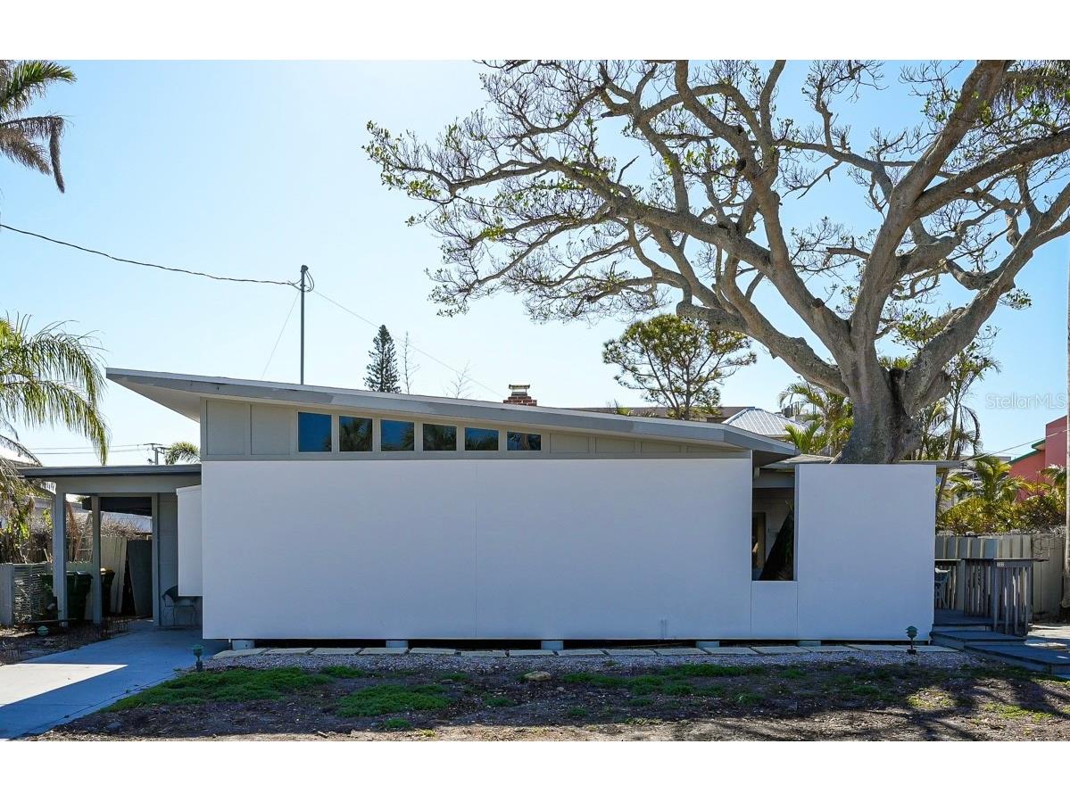 132 Harrison Drive Sarasota FL 34236 A4652143 image3