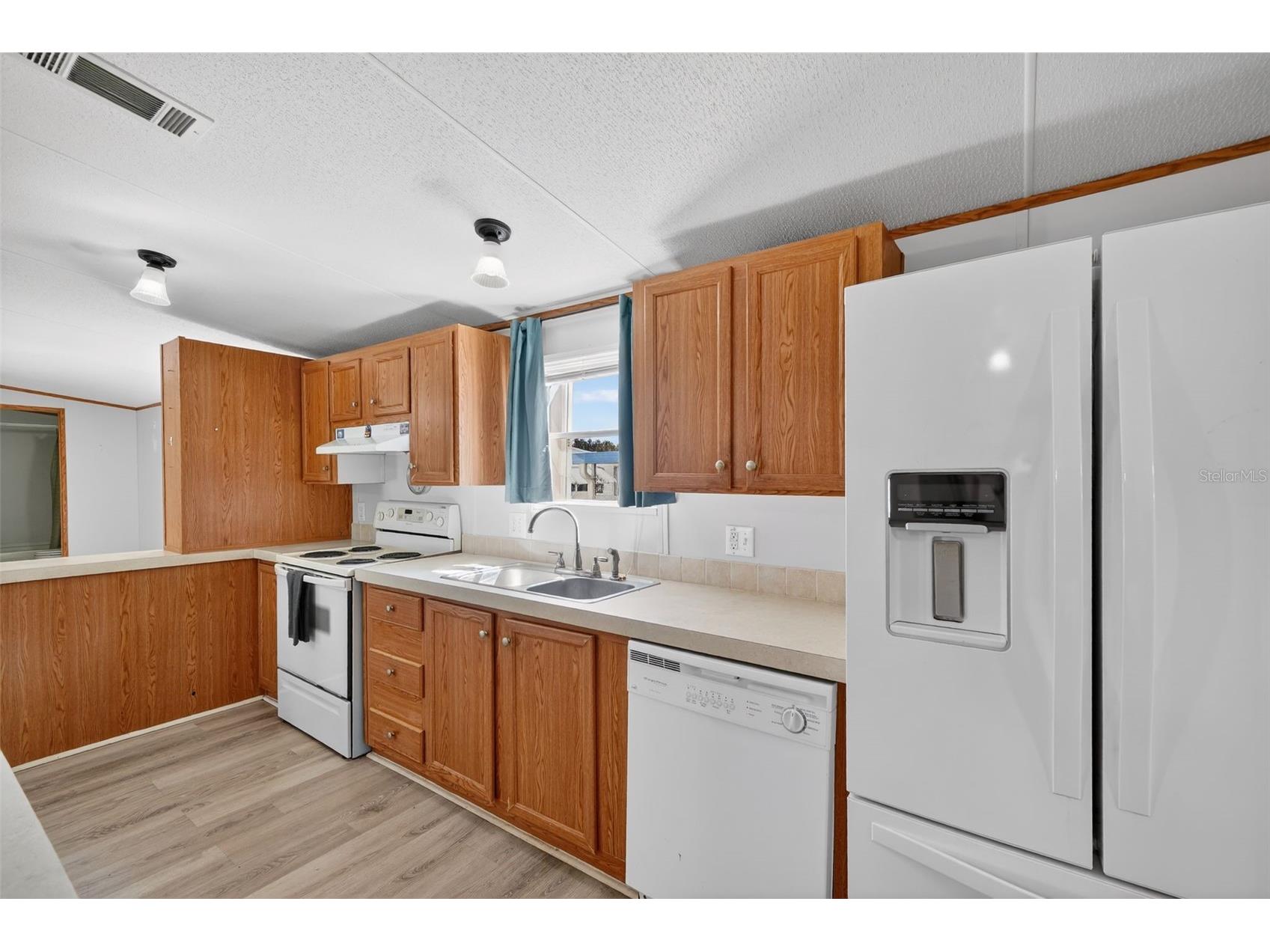 132 Holiday Park Boulevard NE Palm Bay FL 32907 O6398209 image15