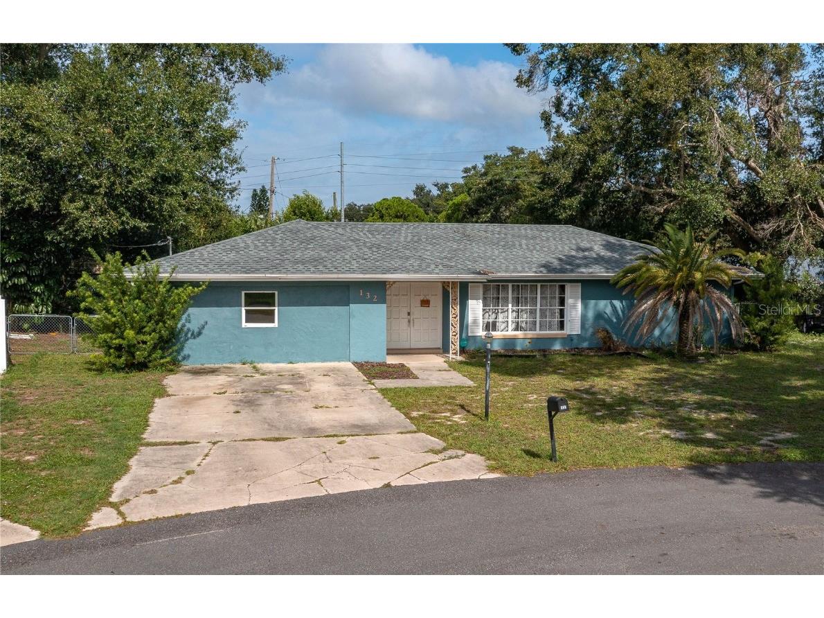 132 Lagoon Road Winter Haven FL 33884 P4927367 image1