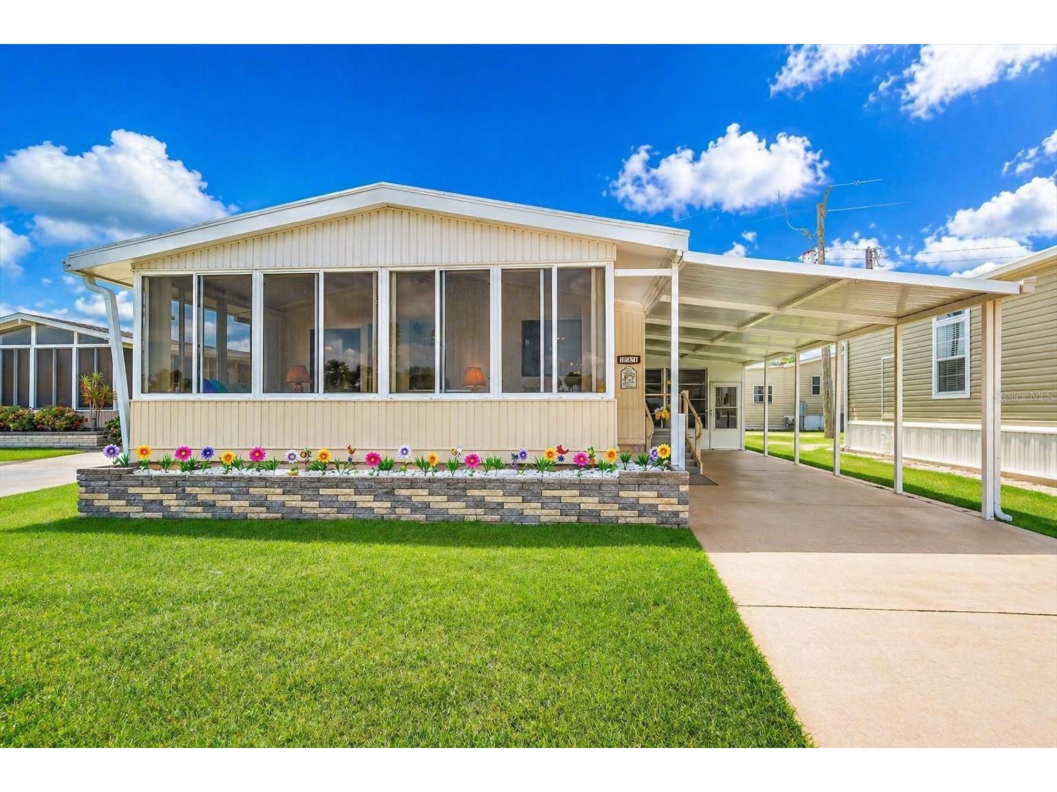 132 Lakeview Drive #132 Palmetto FL 34221 A4691623 image2