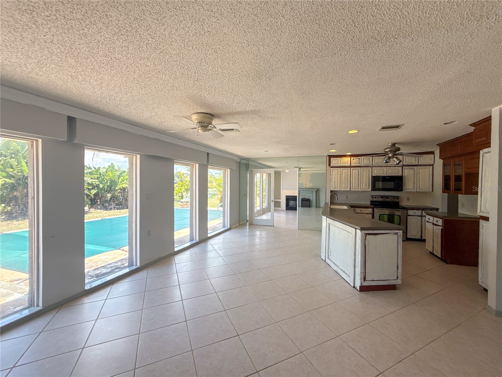 132 Mark Twain Lane Rotonda West FL 33947 TB8521935 image4