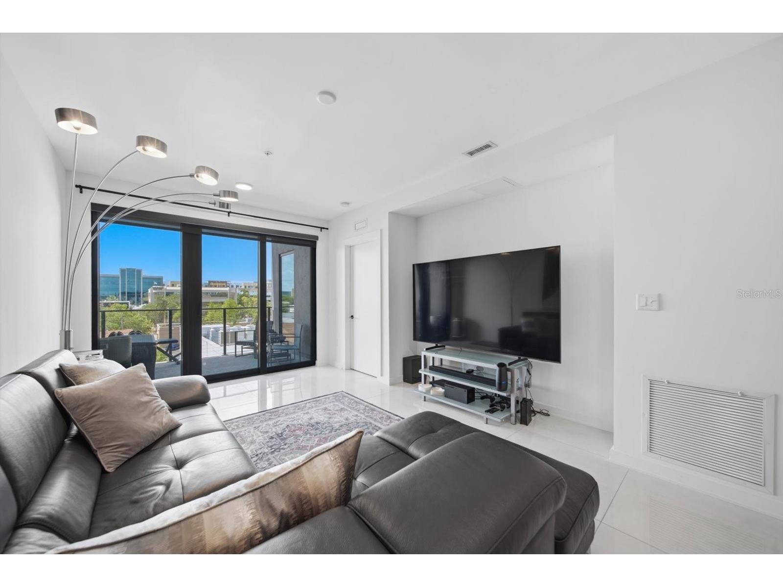 132 Mirror Lake #403 Saint Petersburg FL 33701 TB8512486 image15