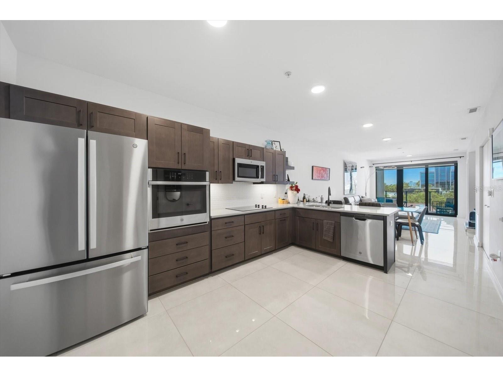 132 Mirror Lake #403 Saint Petersburg FL 33701 TB8512486 image6