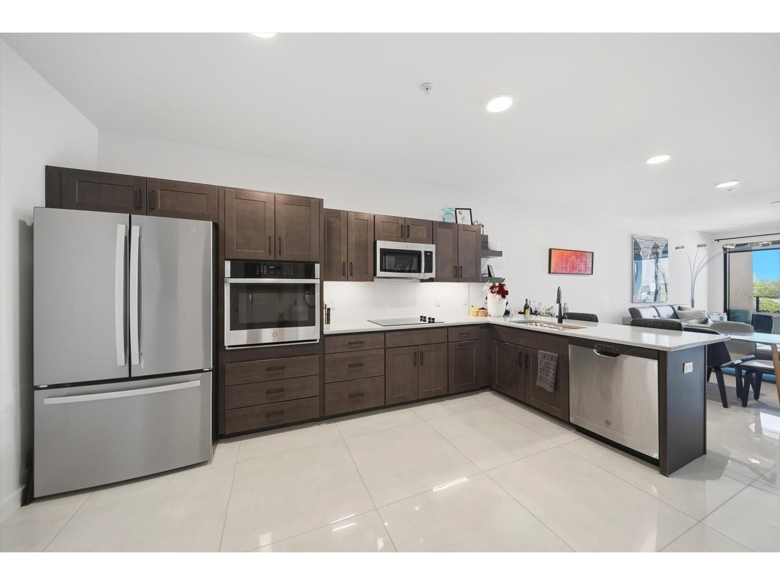 132 Mirror Lake #403 Saint Petersburg FL 33701 TB8512486 image7