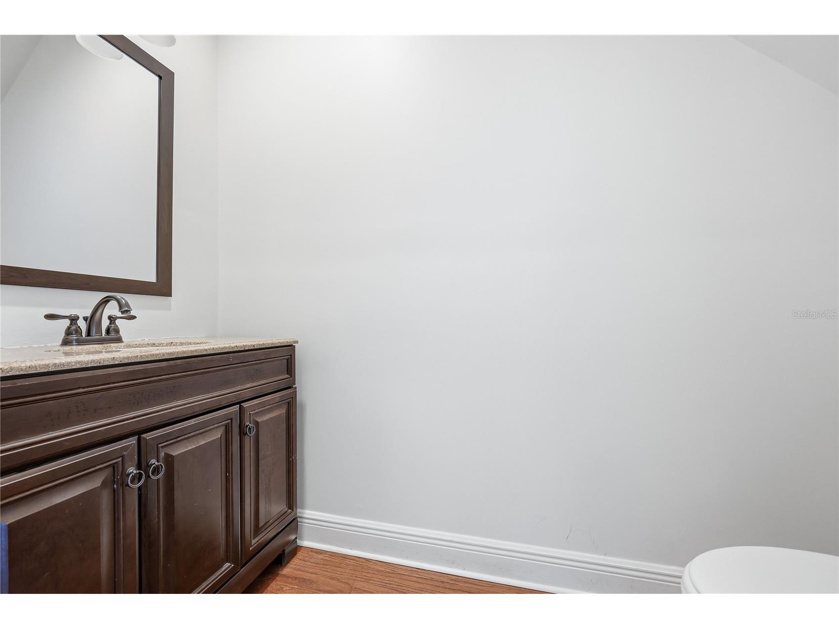 132 NE 4th Street Gainesville FL 32601 GC536674 image8