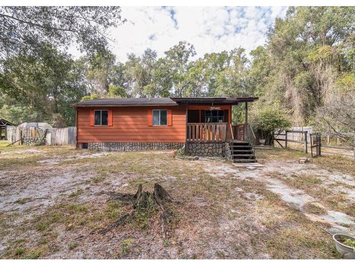 132 S Commercial Street Coleman FL 33521 O6147188 image1