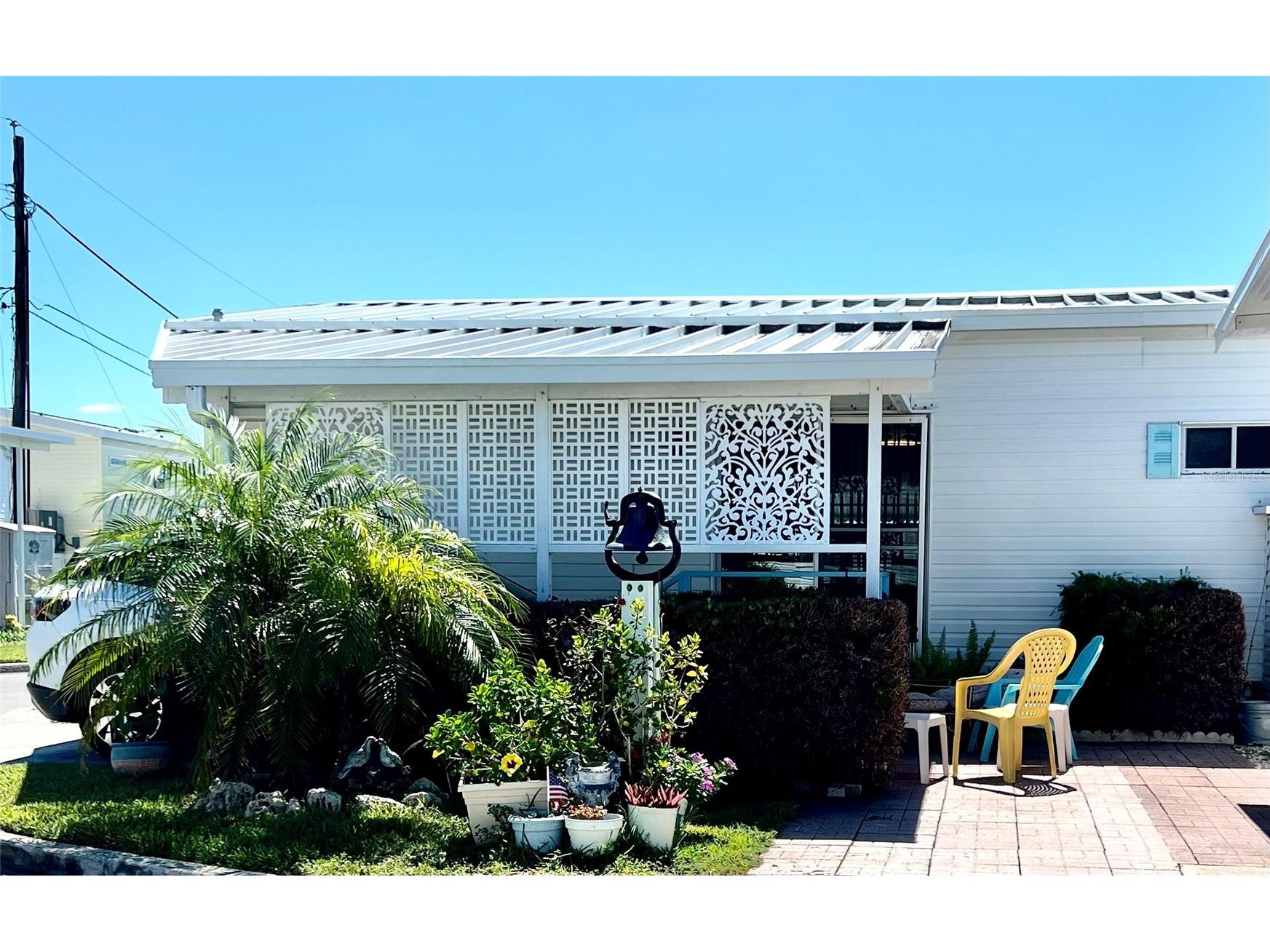 132 S Park Drive Venice FL 34285 A4659903 image1