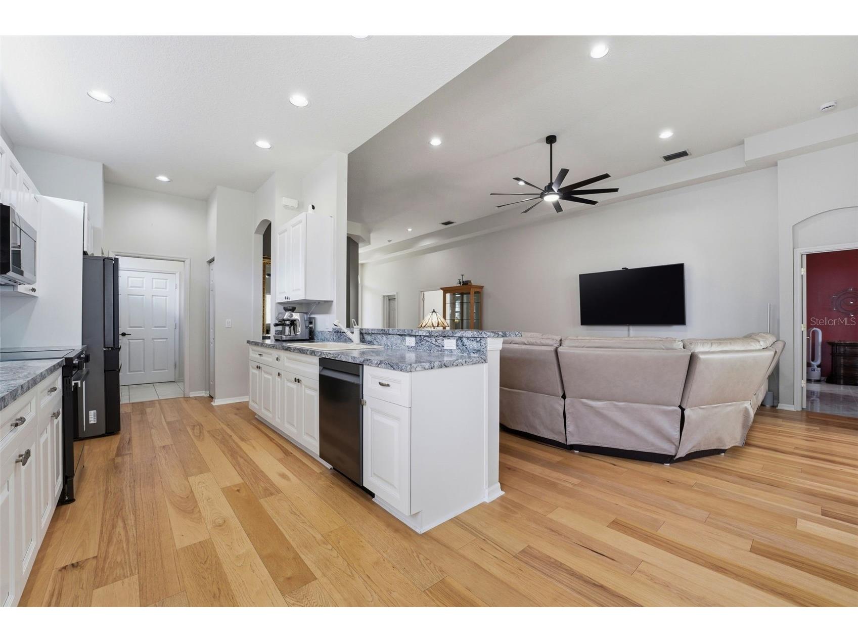 132 Tall Trees Court Sarasota FL 34232 A4689367 image11