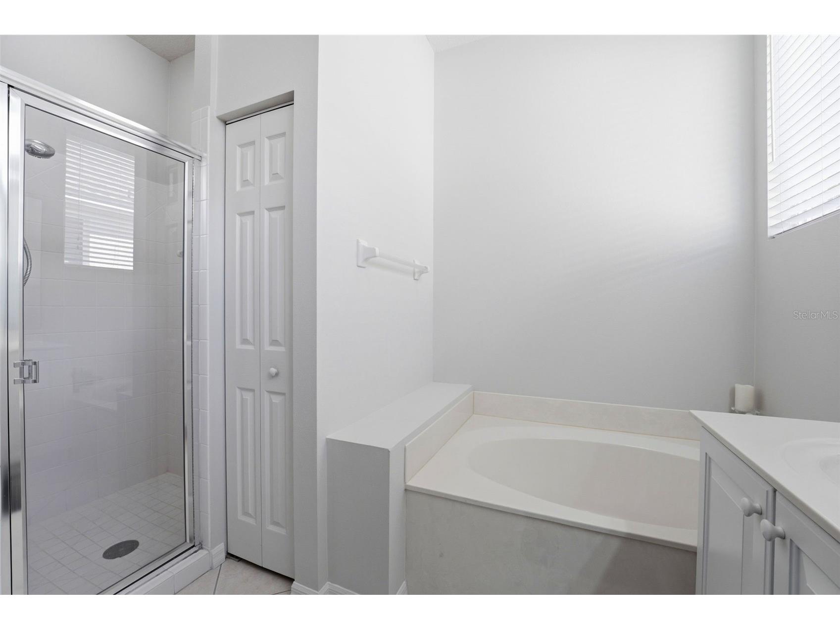 132 Tall Trees Court Sarasota FL 34232 A4689367 image22