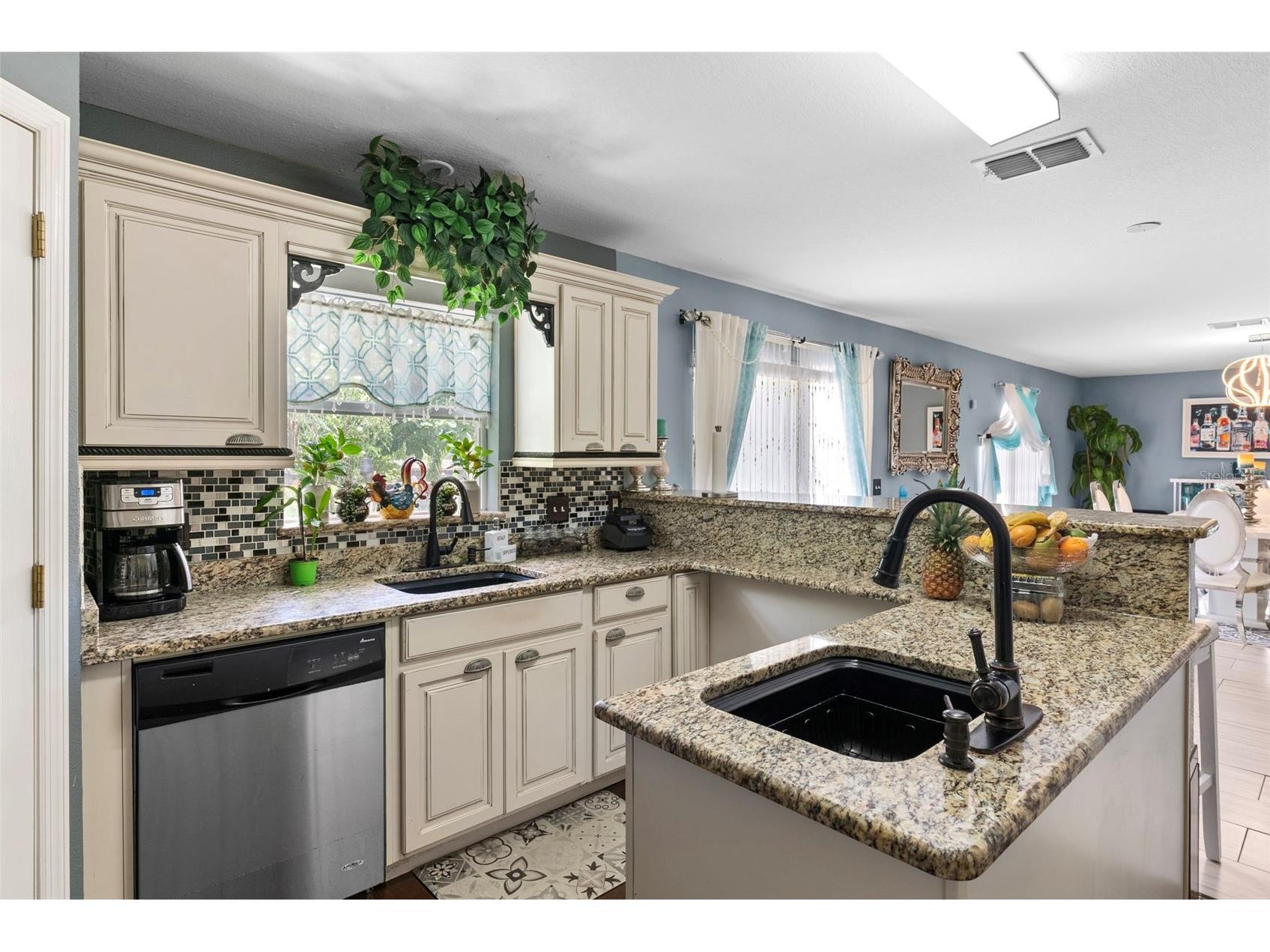 132 Vista View Avenue Eagle Lake FL 33839 - LAKE MCLEOD P4935833 image3