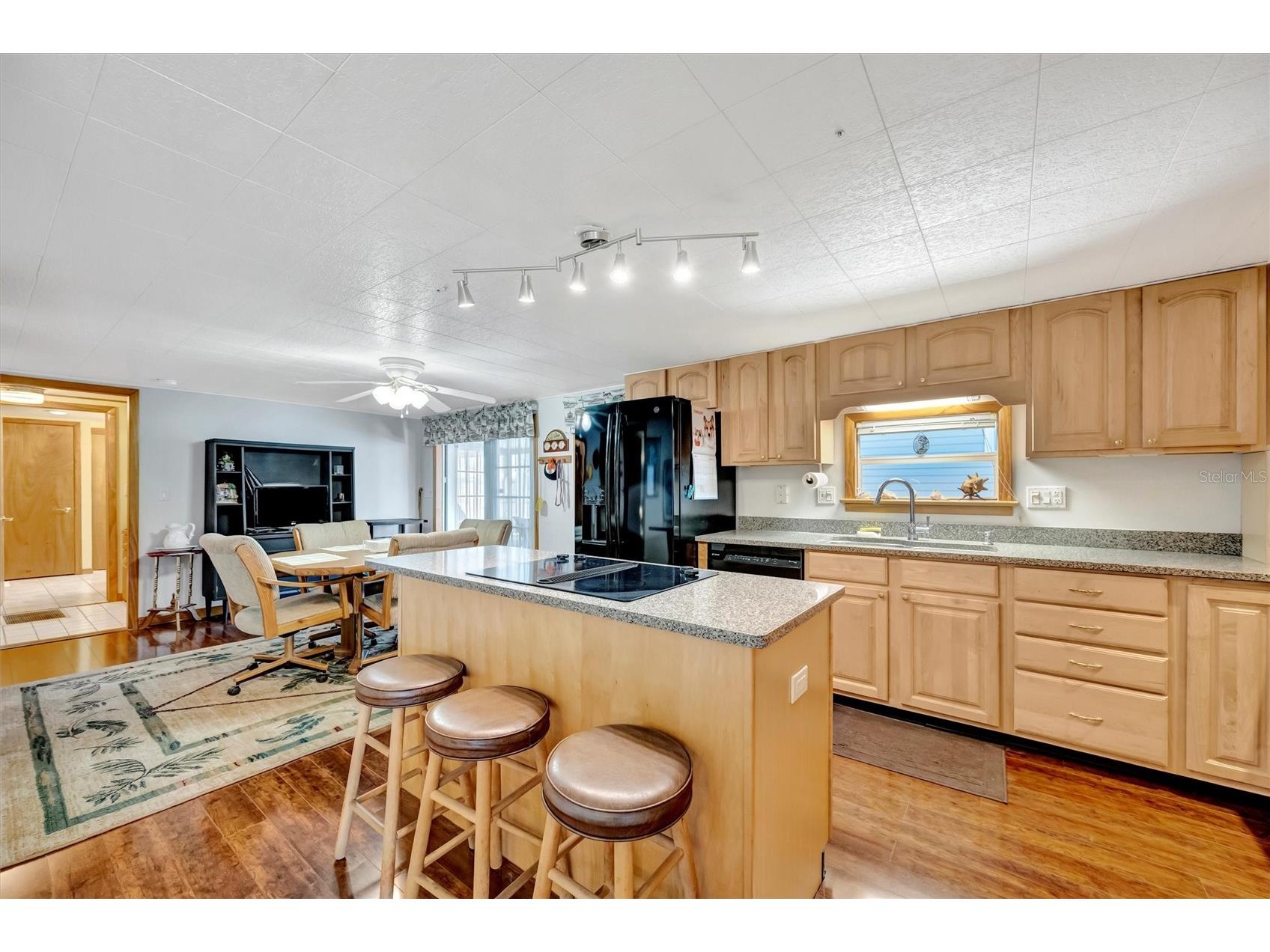 132 W Saint Lucia Loop Apollo Beach FL 33572 TB8472668 image11