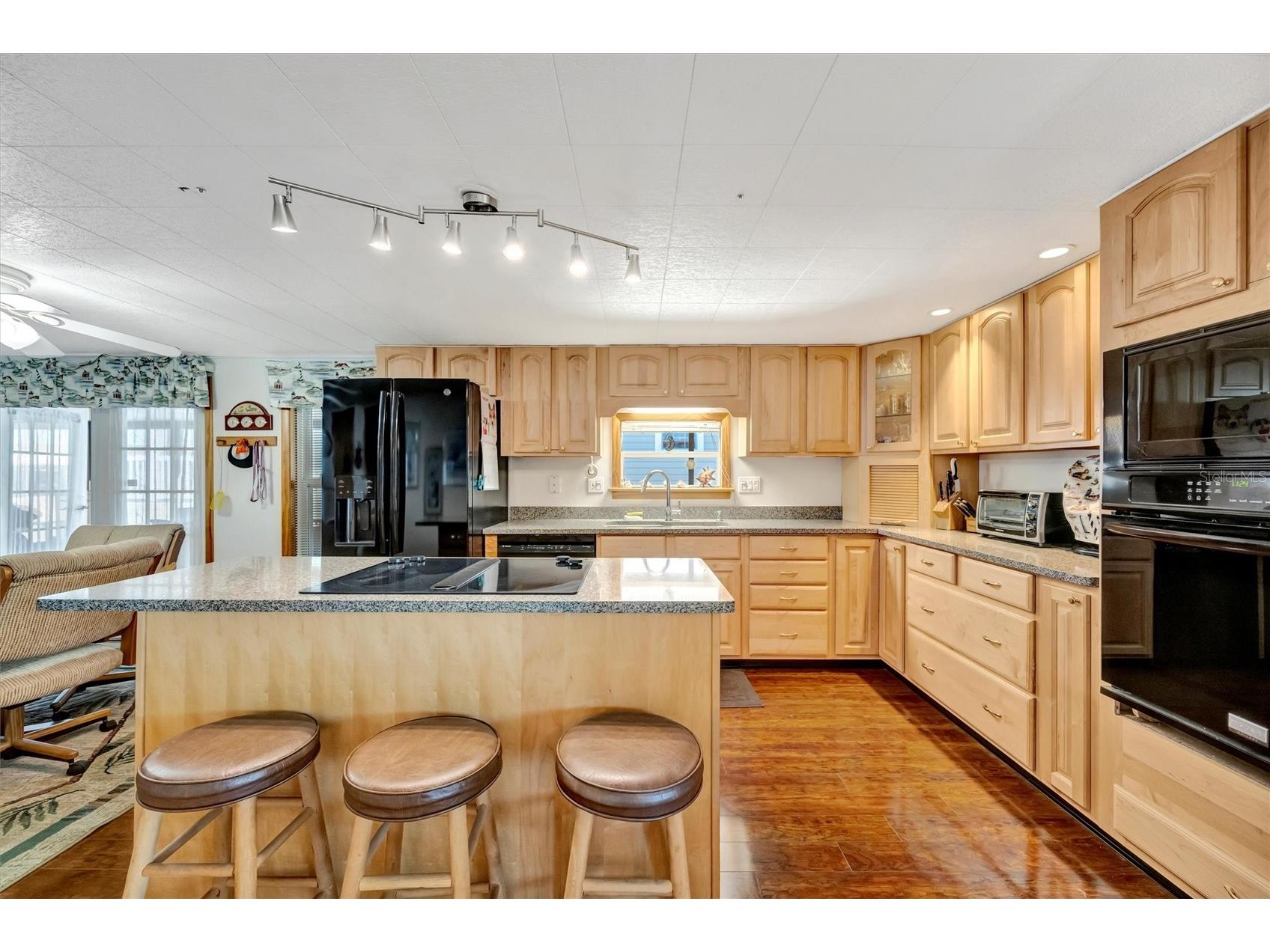 132 W Saint Lucia Loop Apollo Beach FL 33572 TB8472668 image12