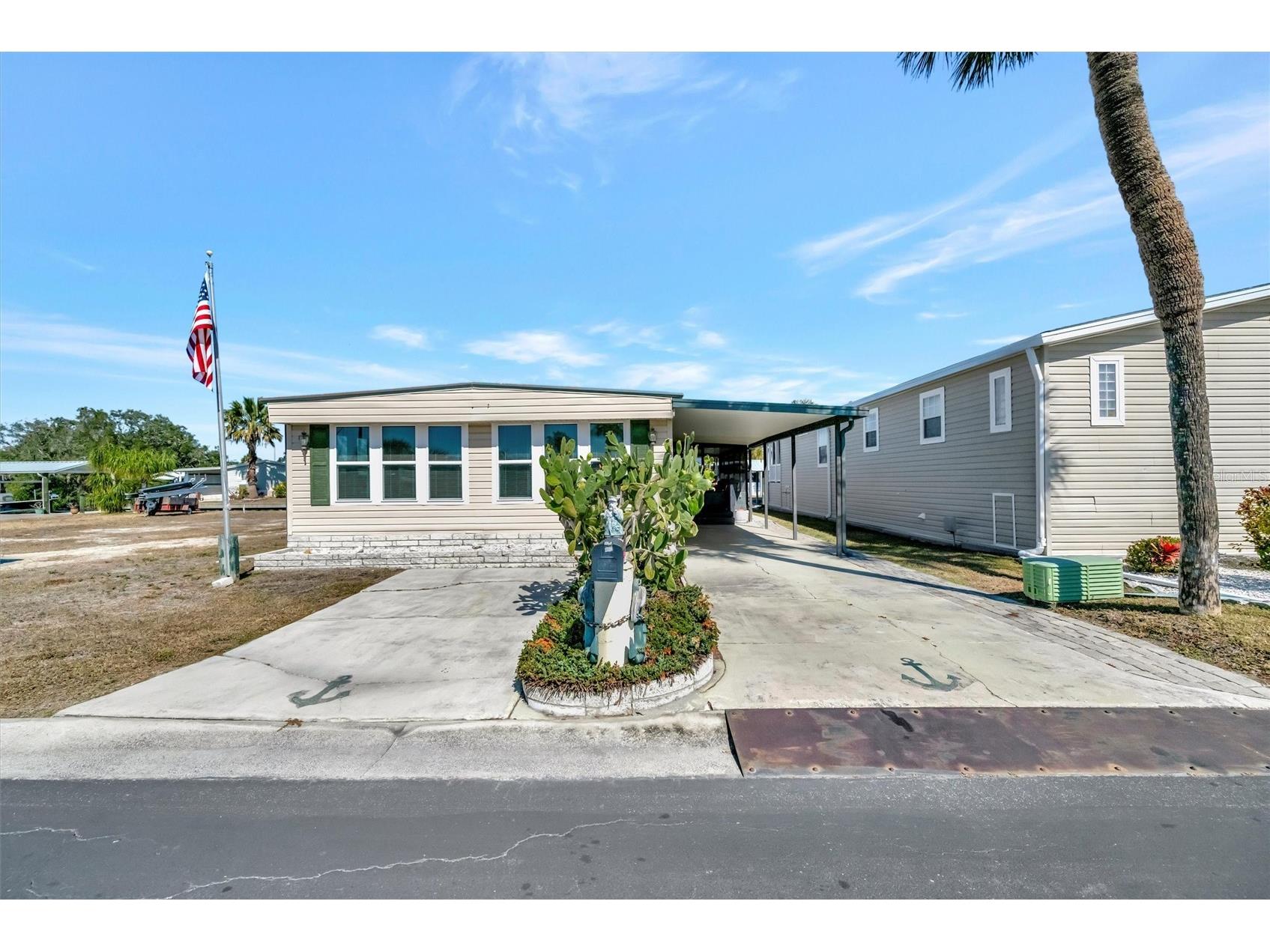 132 W Saint Lucia Loop Apollo Beach FL 33572 TB8472668 image2