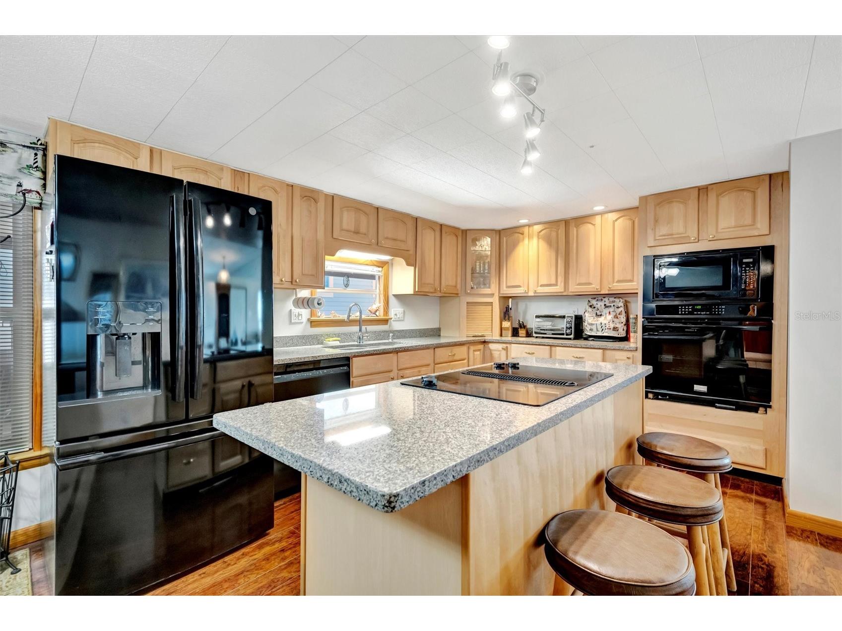 132 W Saint Lucia Loop Apollo Beach FL 33572 TB8472668 image4