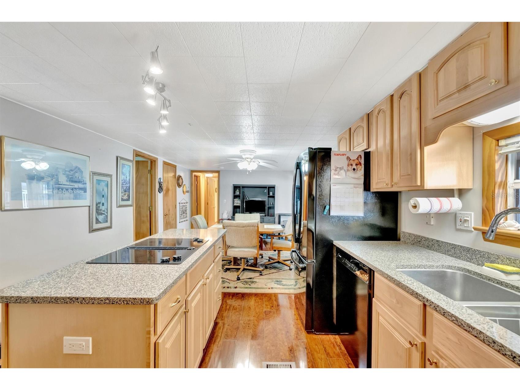 132 W Saint Lucia Loop Apollo Beach FL 33572 TB8472668 image9