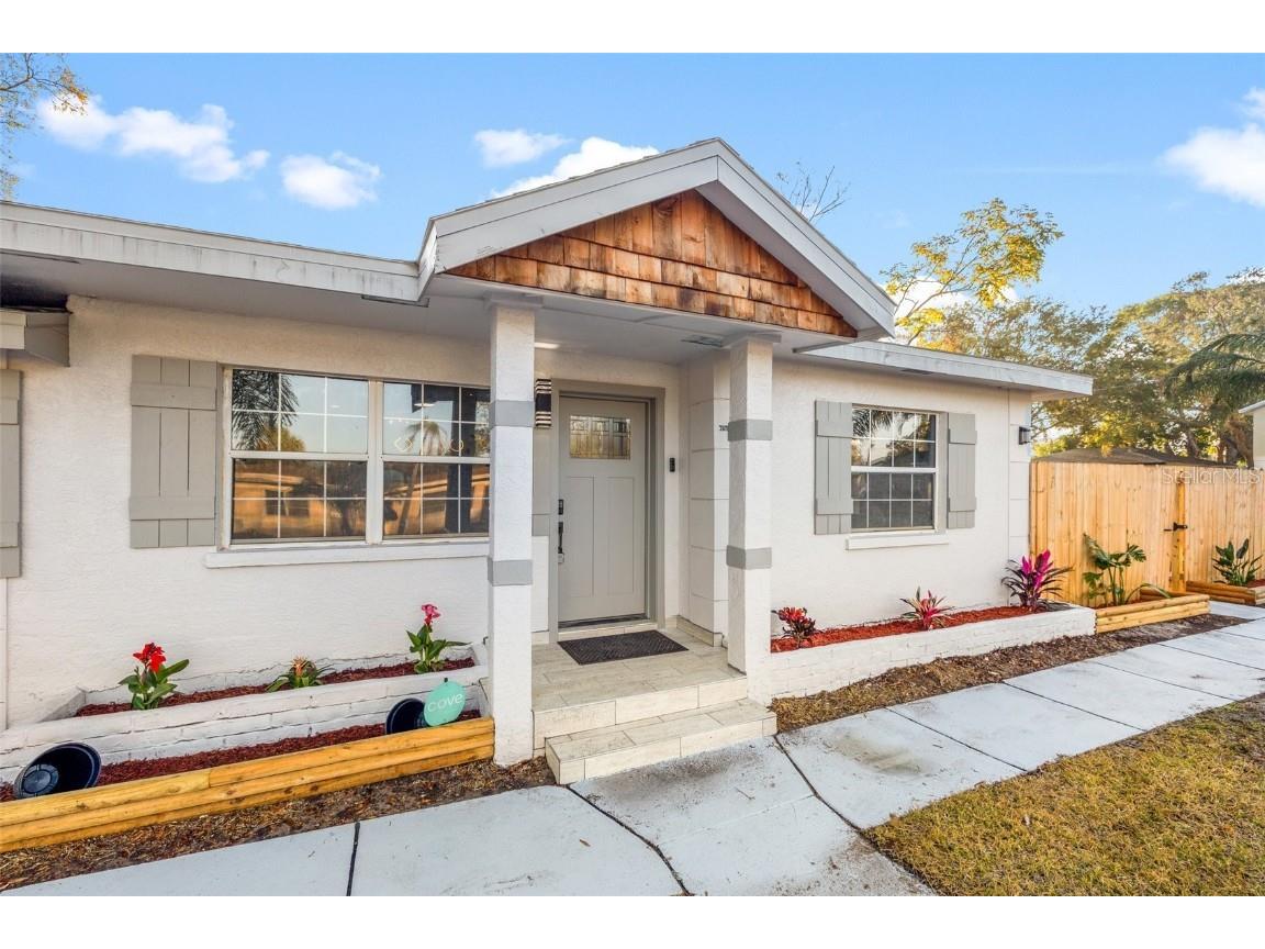 1320 26th Street S Saint Petersburg FL 33712 TB8346361 image1