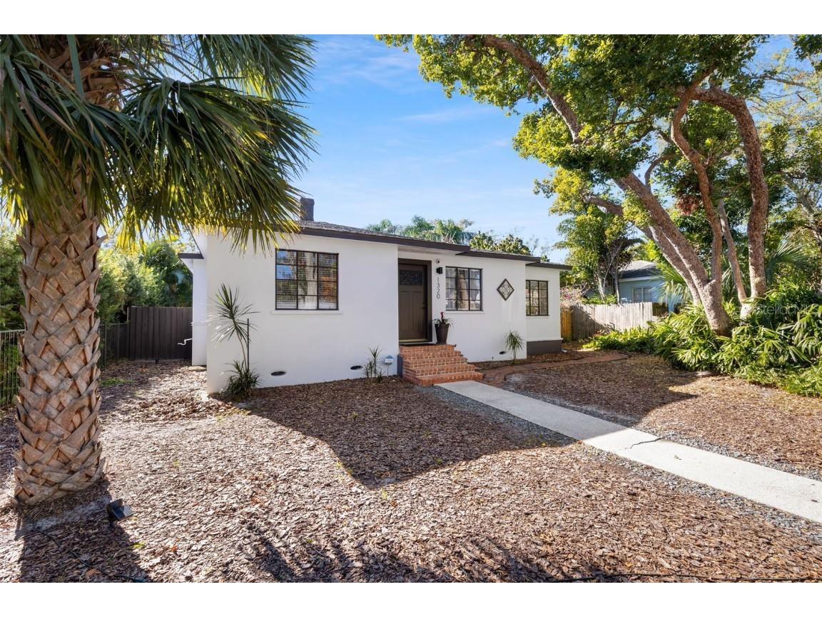1320 35th Avenue N Saint Petersburg FL 33704 TB8328851 image1