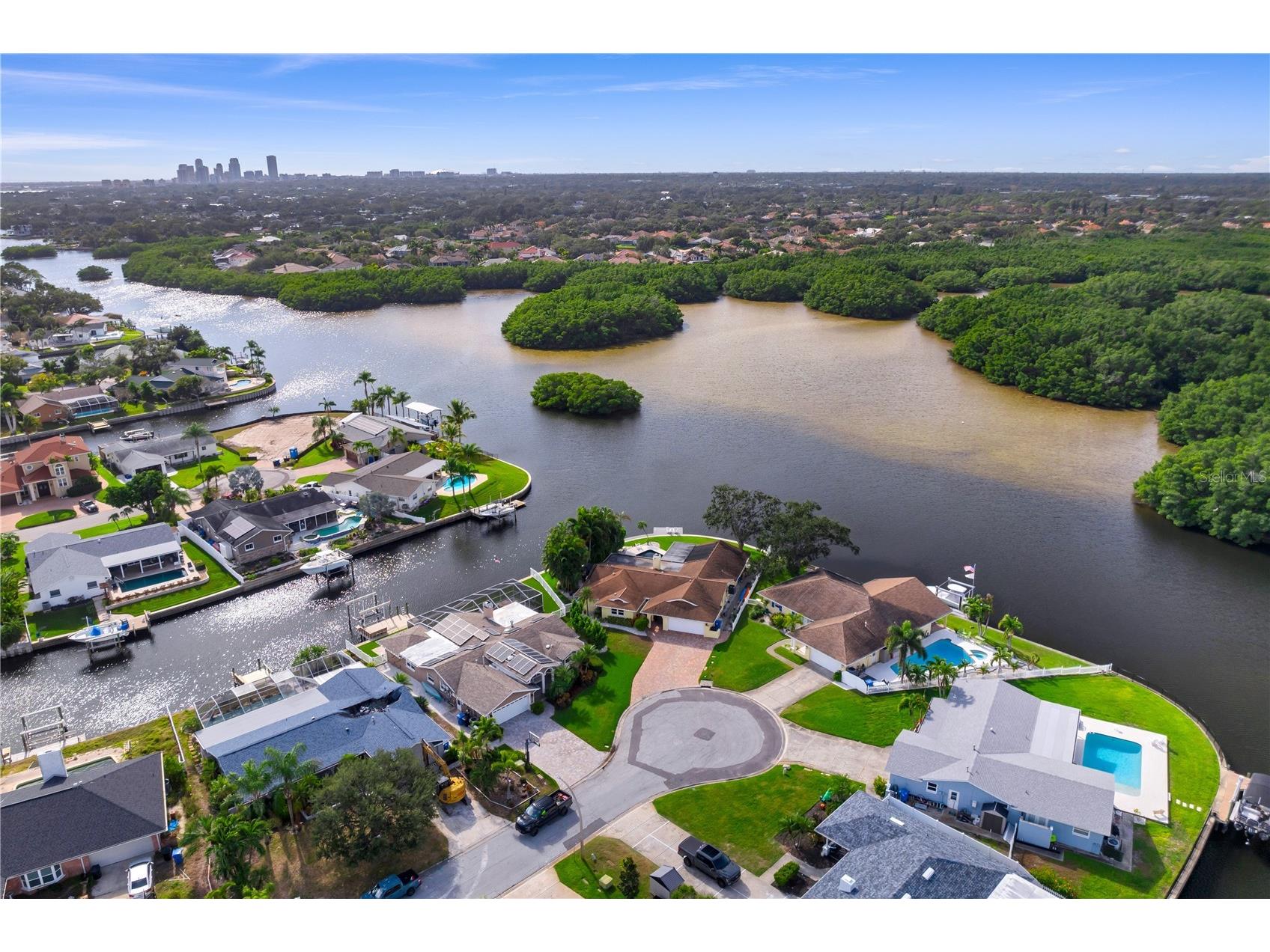 1320 52nd Avenue NE Saint Petersburg FL 33703 TB8457340 image80