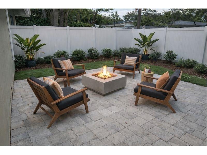 1320 Augusta Lane S Saint Petersburg FL 33707 A4679305 image8