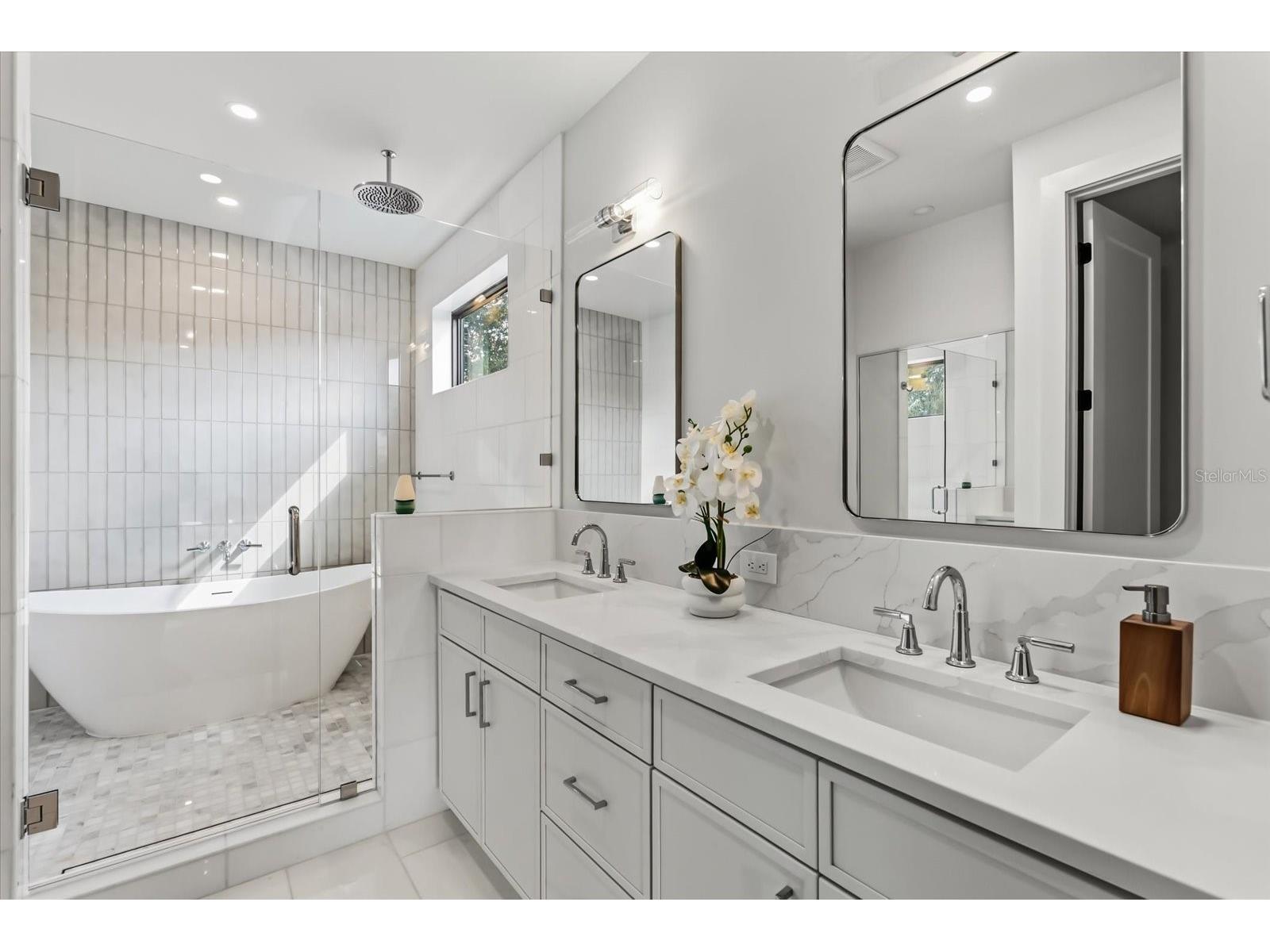 1320 Cloverlawn Avenue Orlando FL 32806 O6385280 image26