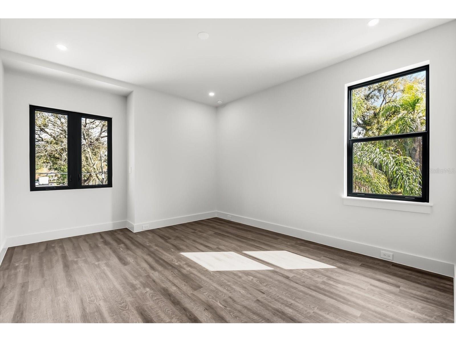 1320 Cloverlawn Avenue Orlando FL 32806 O6385280 image35