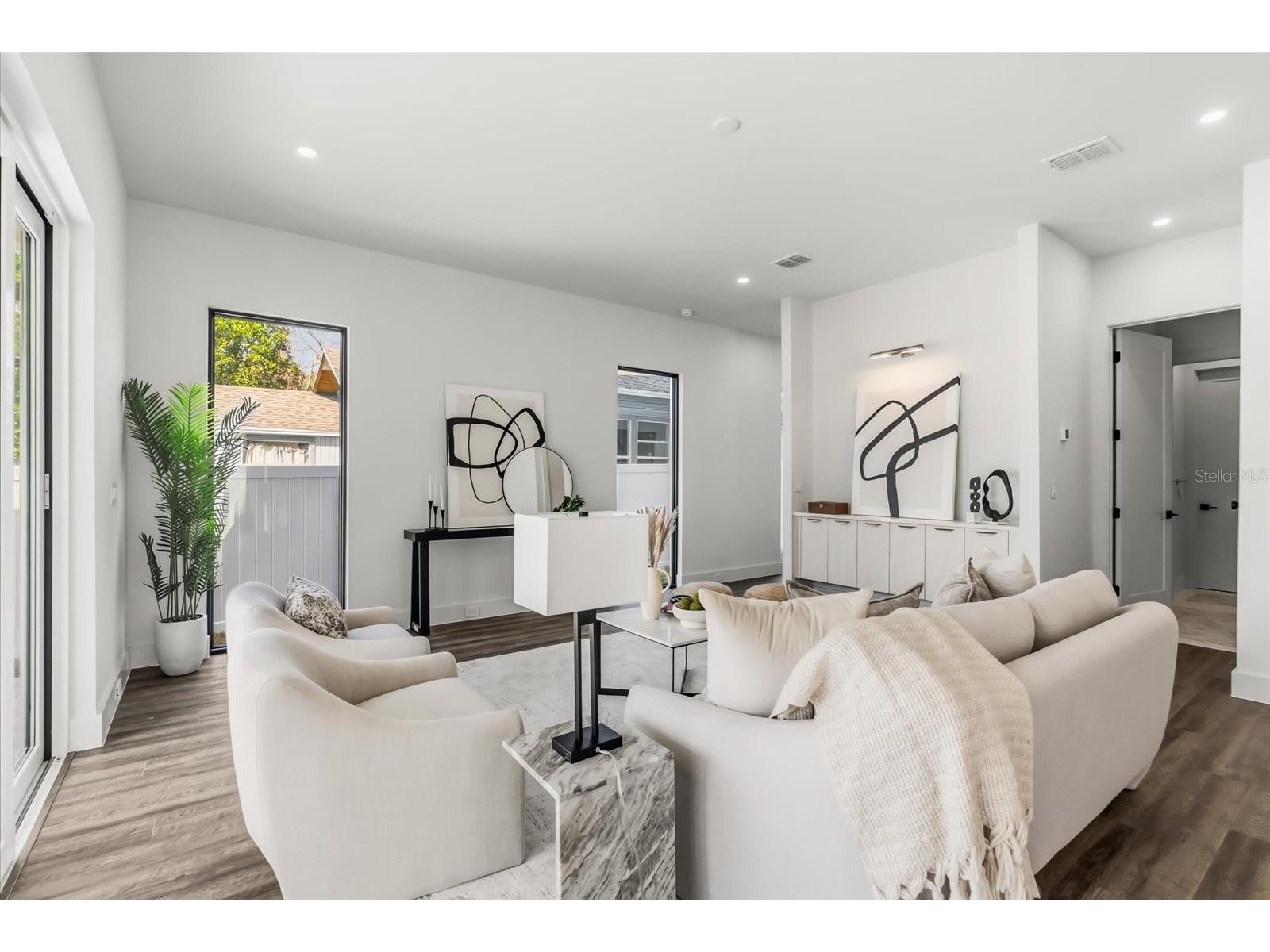 1320 Cloverlawn Avenue Orlando FL 32806 O6385280 image4