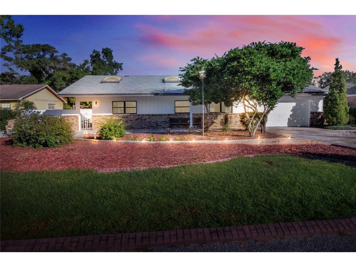 1320 Glenford Lane Lakeland FL 33813 L4925135 image1