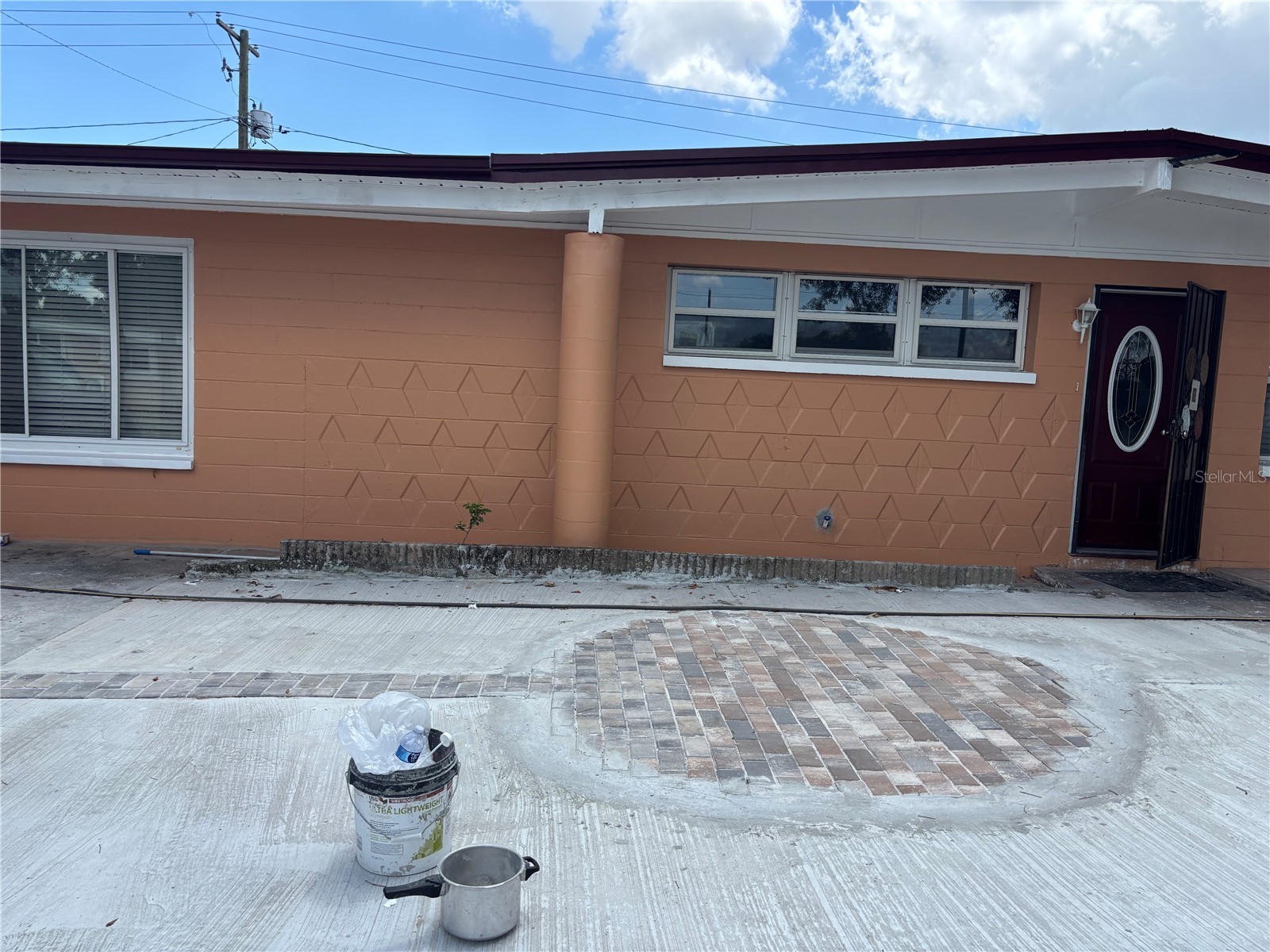 1320 Larsen Ln Tampa FL 33619 TB8504282 image1