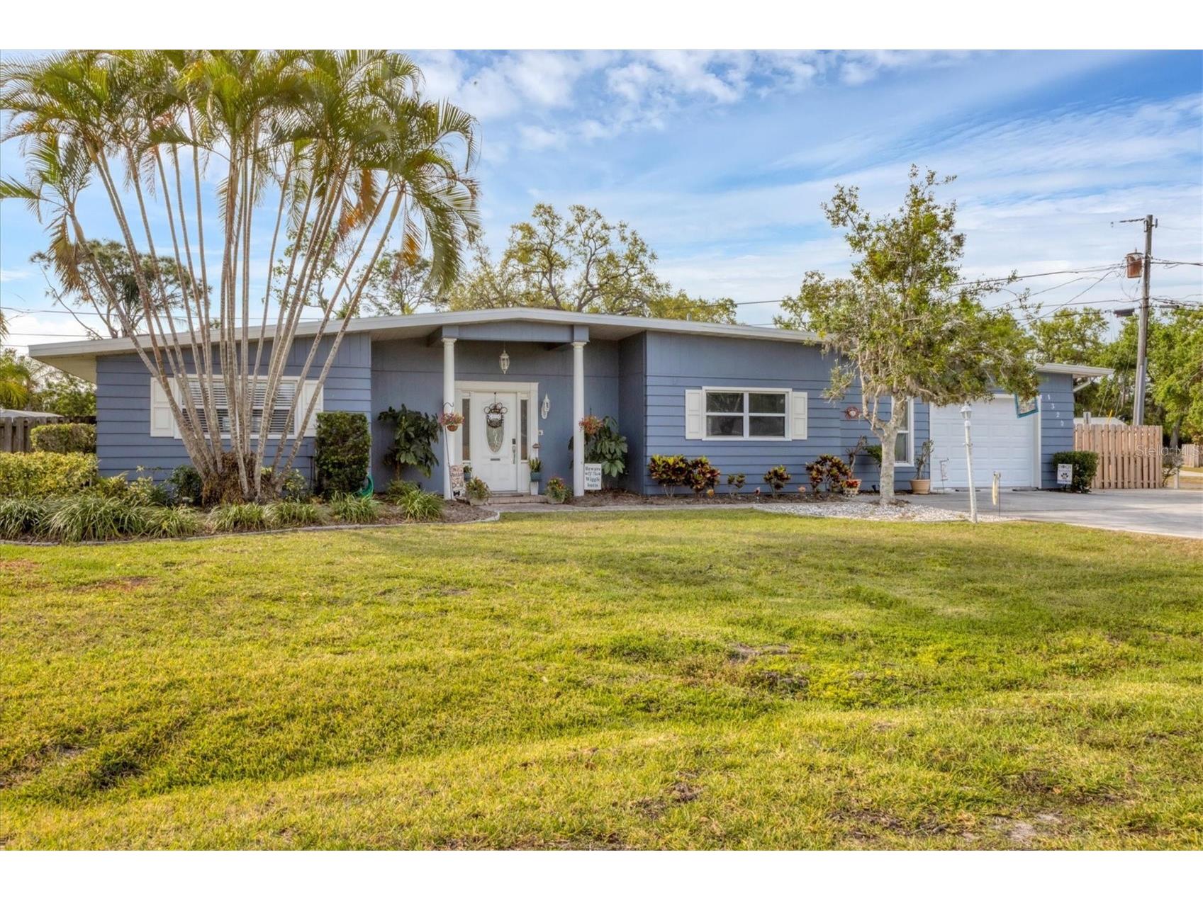 1320 Magellan Drive Sarasota FL 34243 A4646380 image1