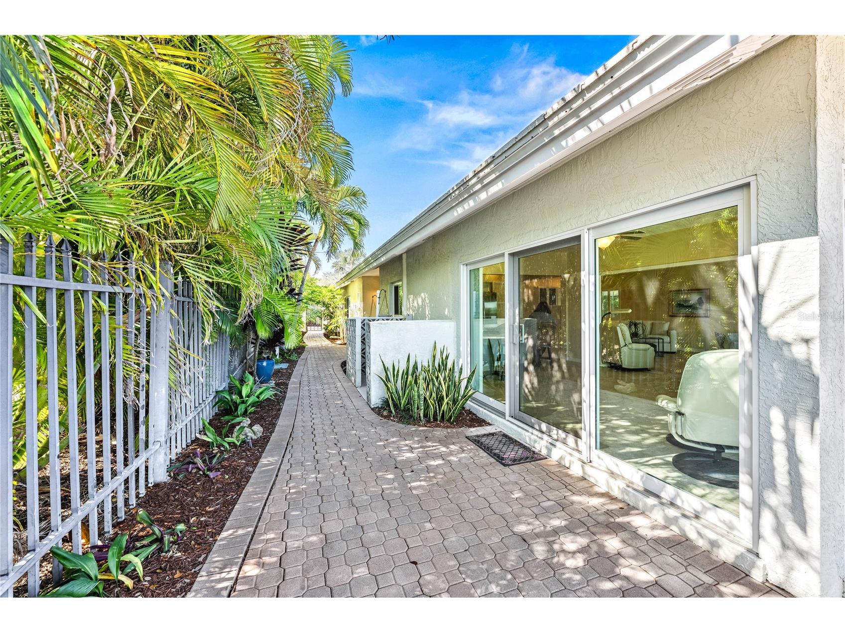 1320 Moonmist Drive #B-11 Sarasota FL 34242 - LITTLE SARASOTA BAY A4679270 image7