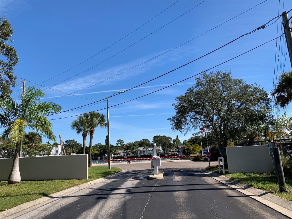 1320 Pasadena Avenue S #107 South Pasadena FL 33707 TB8430138 image27