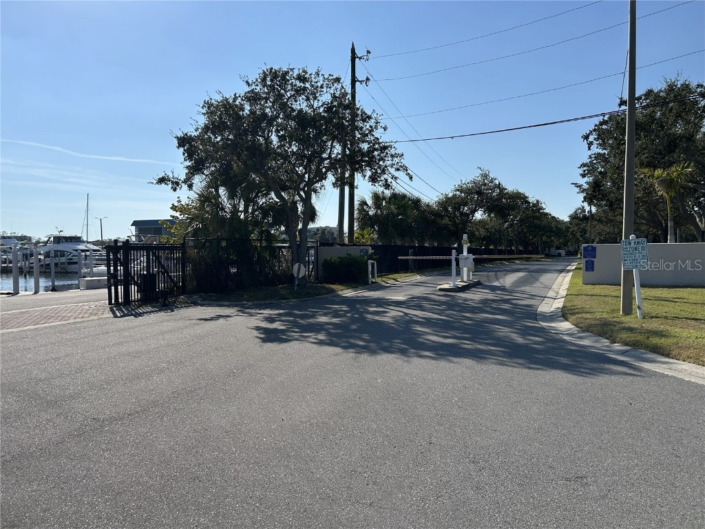 1320 Pasadena Avenue S #107 South Pasadena FL 33707 TB8430138 image47