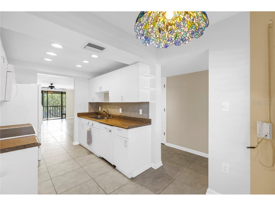 1320 Pasadena Avenue S #203 South Pasadena FL 33707 TB8445377 image11