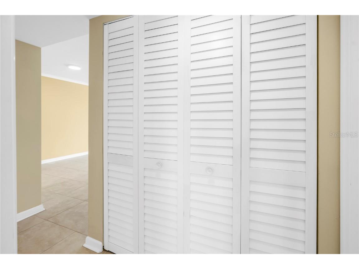 1320 Pasadena Avenue S #203 South Pasadena FL 33707 TB8445377 image24